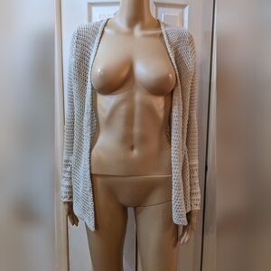 Pre-owned Cato long sleeve lightweight sweater wrap, size small, TC